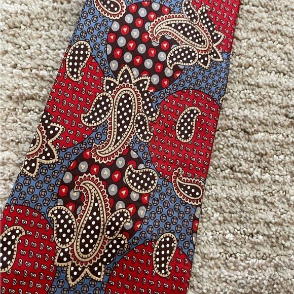 YSL Men's Silk Printed Tie - Picture 2 of 7